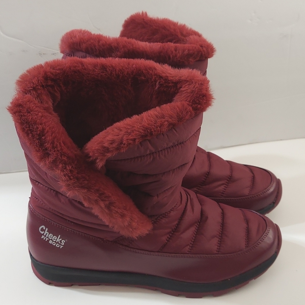 Cheeks Fit Body Fur Lined Boots Raspberry Like New Size 9W With Storage Bag